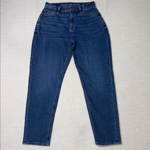 American Eagle Outfitters Women's High Rise Blue Mom Jeans